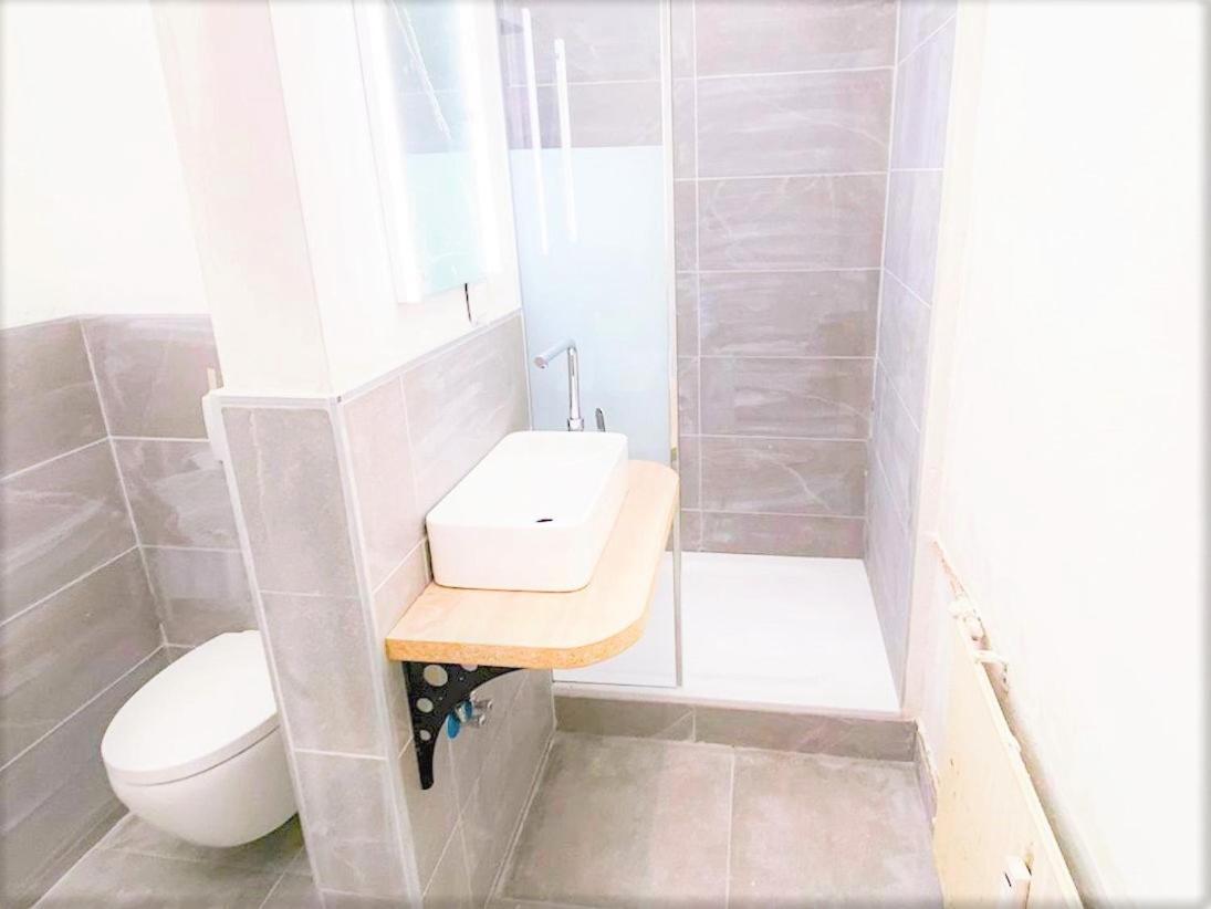 Alte Schule Gaestehaus - Fraeulein Apartment Bitburg Εξωτερικό φωτογραφία